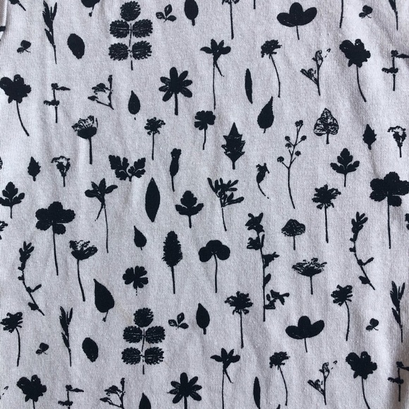 Free Form Womens Sz M Tee Shirt Cream Nature Outdoors Graphic Floral Art to Wear - Picture 2 of 5